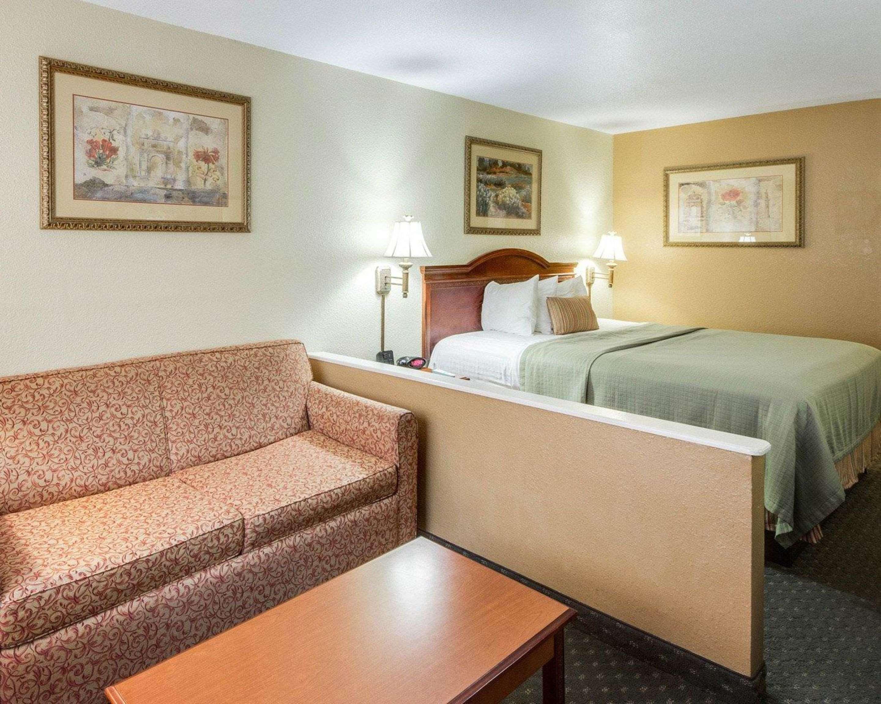 Econo Lodge Inn & Suites Eagle Pass Kültér fotó