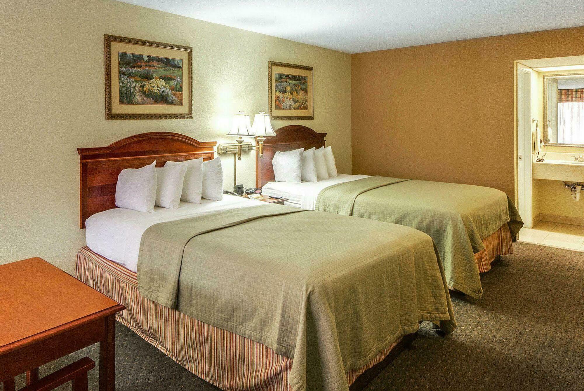 Econo Lodge Inn & Suites Eagle Pass Kültér fotó